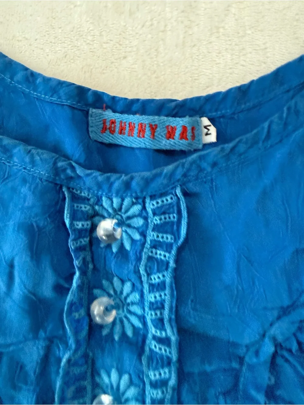 Johnny Was blue sleeveless midi dress paired with blue camisole slip lining M E3